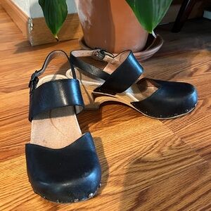 DANSKO THEA BLACK MARY JANES